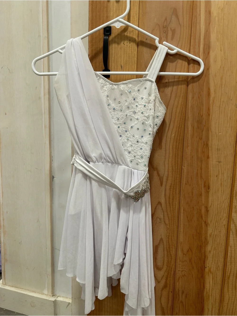 White One-Shoulder Beaded Chiffon Girls Dance Costume